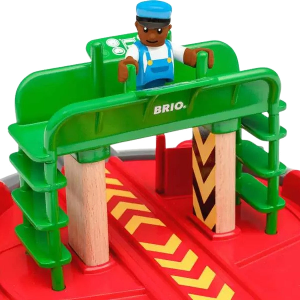 BRIO Turnable & Figure