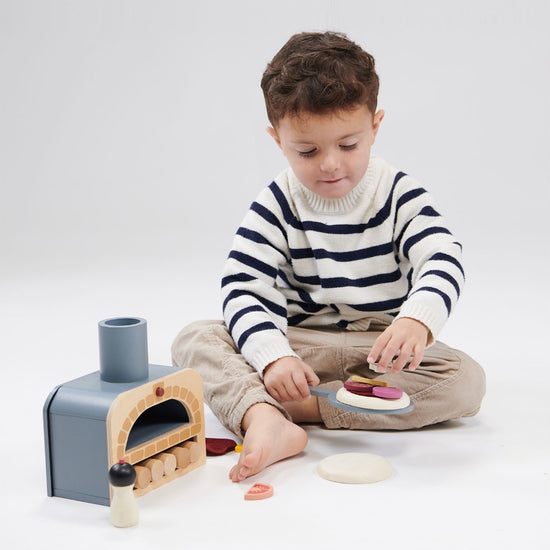 Load image into Gallery viewer, Tender Leaf Toys Make Me A Pizza

