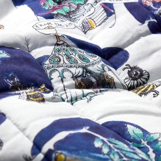 Forivor The Space Above the Ground Quilted Blanket 120 x 150CM