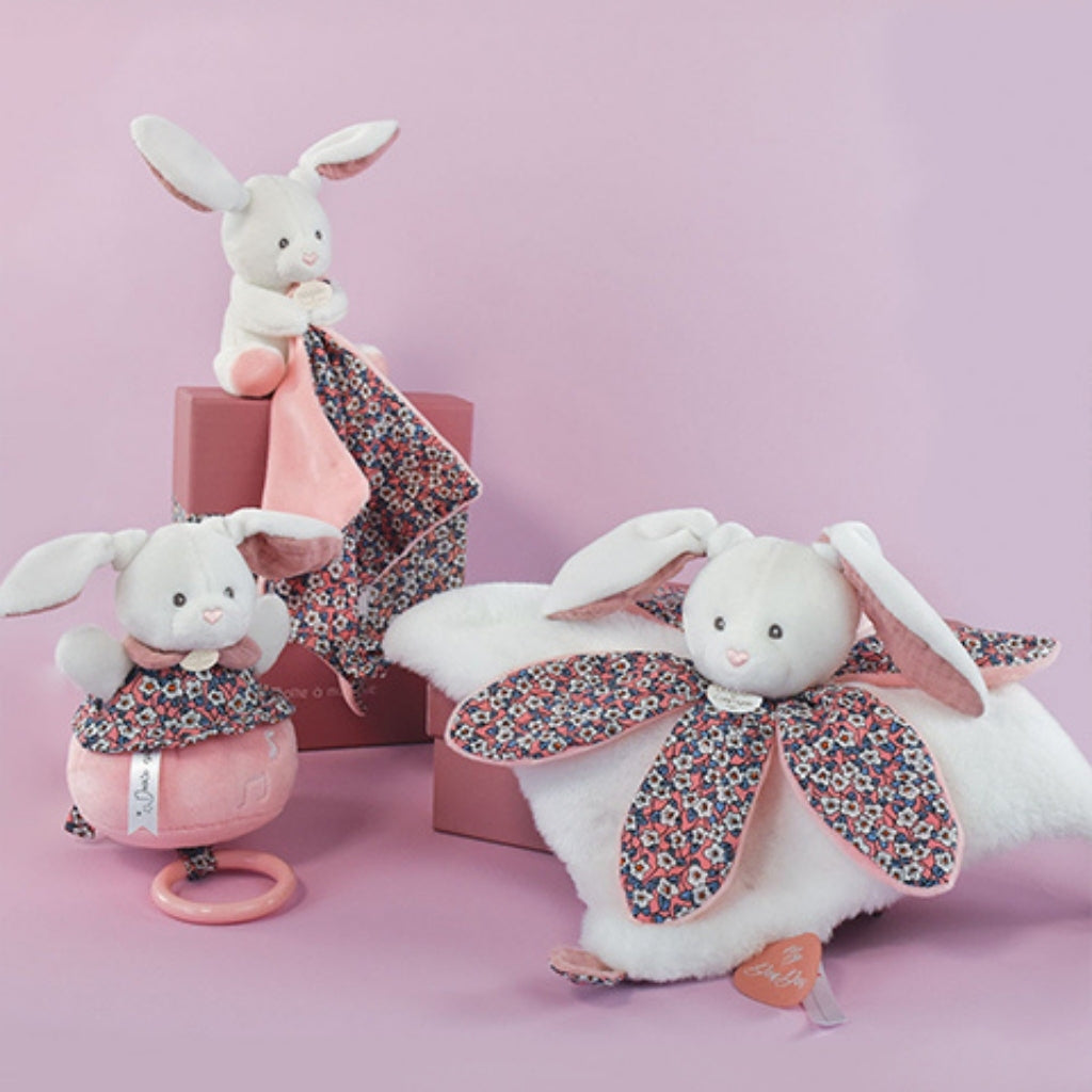 Doudou et Compagnie White Bunny Plush Signature Petal Comforter