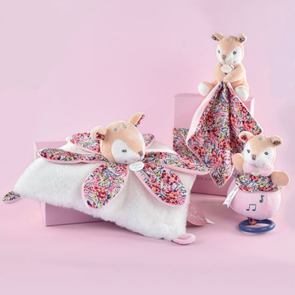 Doudou et Compagnie Beige Fawn Plush With Comforter