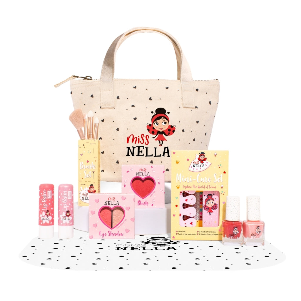 Miss Nella Bag of Wonders