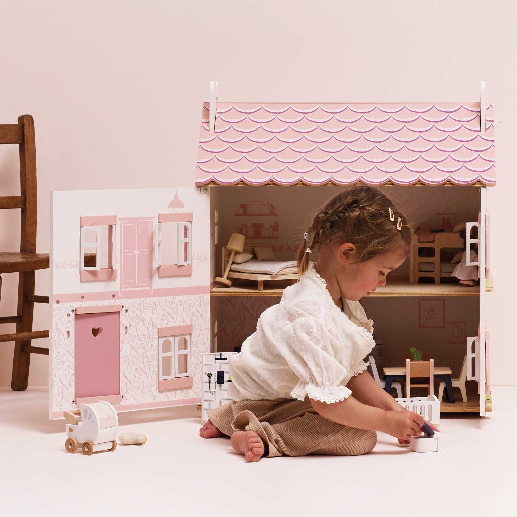 Le Toy Van Sophie's Wooden Dolls House