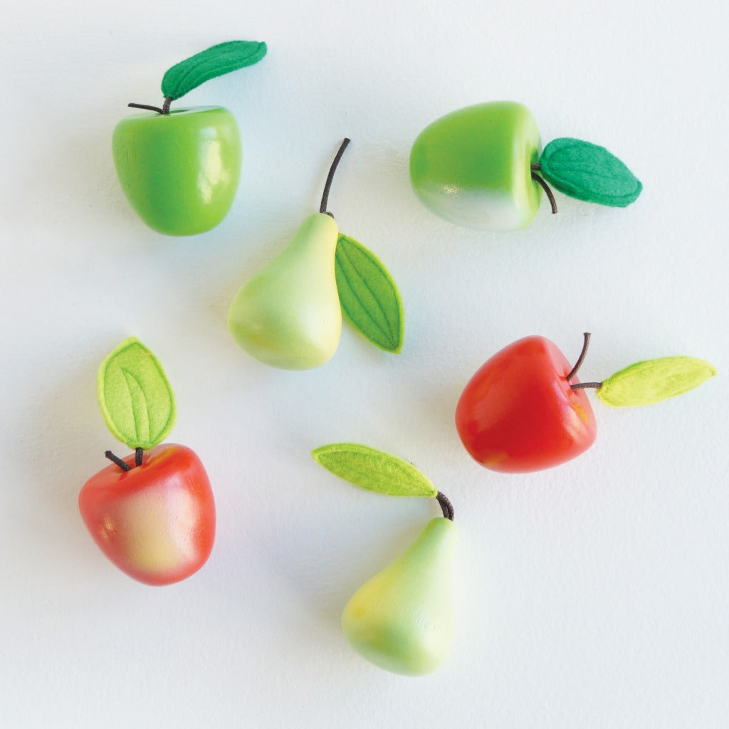 Le Toy Van Wooden Market Crate - Orchard Fruits