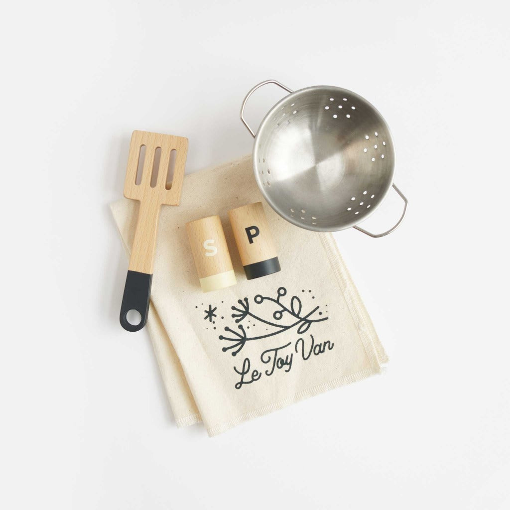 Le Toy Van Wooden Play Kitchen